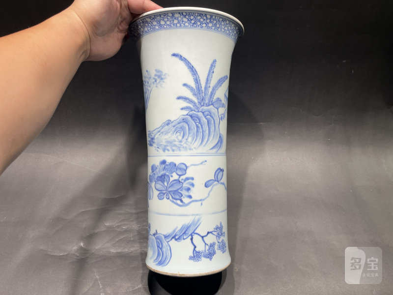 清康熙 青花蹴鞠图花觚 - 图3